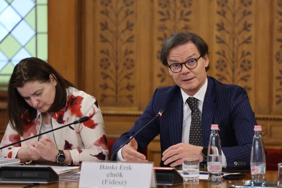 Ma kerül benyújtásra az a törvénymódosítás, amely megakadályozná, hogy a Magyar Nemzeti Bank vagyonkezelő alapítványokat alapítson.