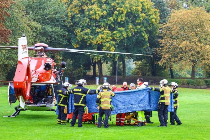 Egy német politikus, az 57 éves polgármester asszony tragikus körülmények között vált támadás áldozatává, amikor otthonában megkéselték. Az eset sokkolta a helyi közösséget, és rávilágít a politikai életben tapasztalható erőszak súlyos problémáira.