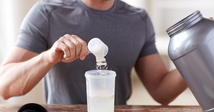 Az energiaszeletek, fehérjeporok és táplálékkiegészítők – vajon valóban egészséges választások? - WEBBeteg

Ezek a népszerű termékek sokak számára kényelmes megoldást nyújtanak a táplálkozásban, de érdemes alaposan megvizsgálni, hogy milyen hatással vanna