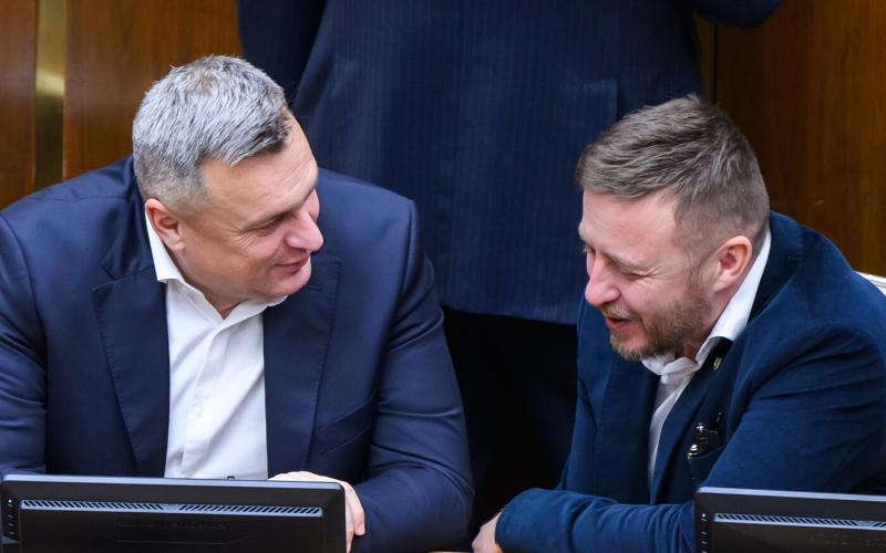 SNS: Pellegrini, kérlek, ne írd alá a szerencsejátékról szóló törvényt!