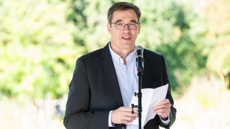 Karácsony Gergely egy utolsó, nagy jelentőségű próbálkozást indít a Sziget megóvására.