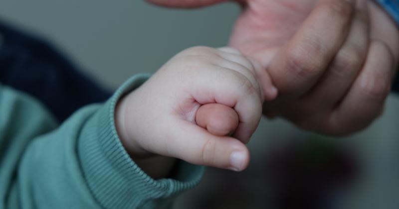 Jelentős könnyebbség vár ránk a CSOK keretein belül – több ezer magyar család számára nyílik meg új lehetőség a légzésre és a jövő építésére.