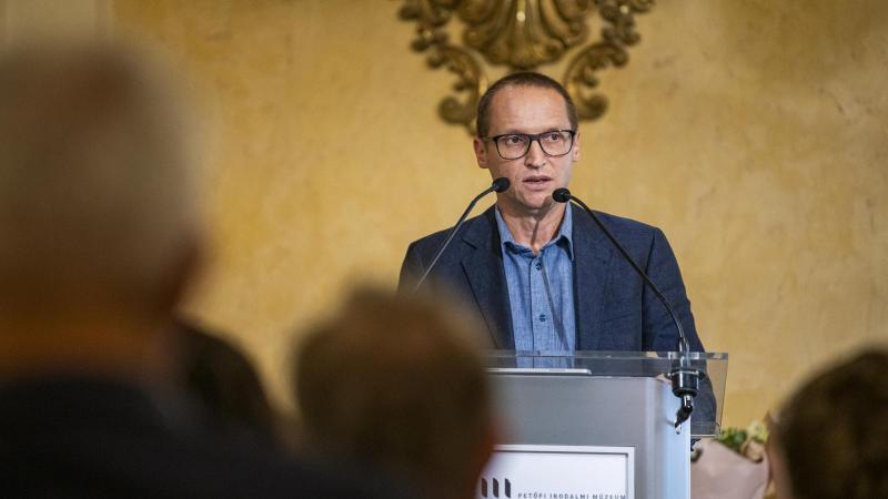 Demeter Szilárd bejelentette távozását a Magyar Nemzeti Múzeum Közgyűjteményi Központ vezetői posztjáról.