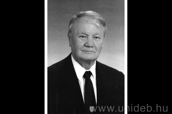 Kapusz Nándor (1934-2025) egy különleges életutat bejárt személy volt, aki 91 éven át gazdagította a körülötte élők világát. Élete során számos tapasztalatot gyűjtött, és hatással volt a közösségére, amelyben élt. Születése óta eltelt évtizedek alatt a tá