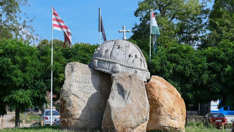 A háború időszakában a külföldön élő magyar közösségek támogatása rendíthetetlen maradt.