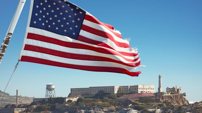 Küszöbön a globális konfliktus? Az amerikai partoknál feltűnt egy orosz hadihajó, amelyre azonnal reagáltak – Pénzcentrum.