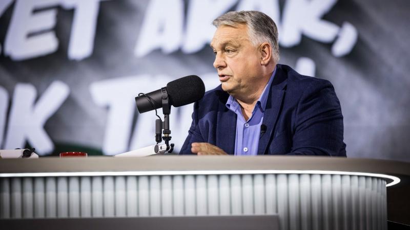 Orbán Viktor mindig szem előtt tartja gyökereit, ám politikai irányvonala a jövő kihívásaira reflektál.